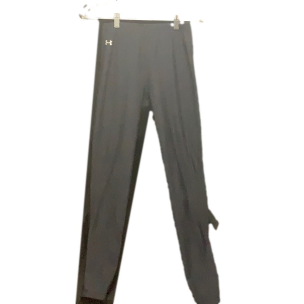 Under Armour black lined polyester pants